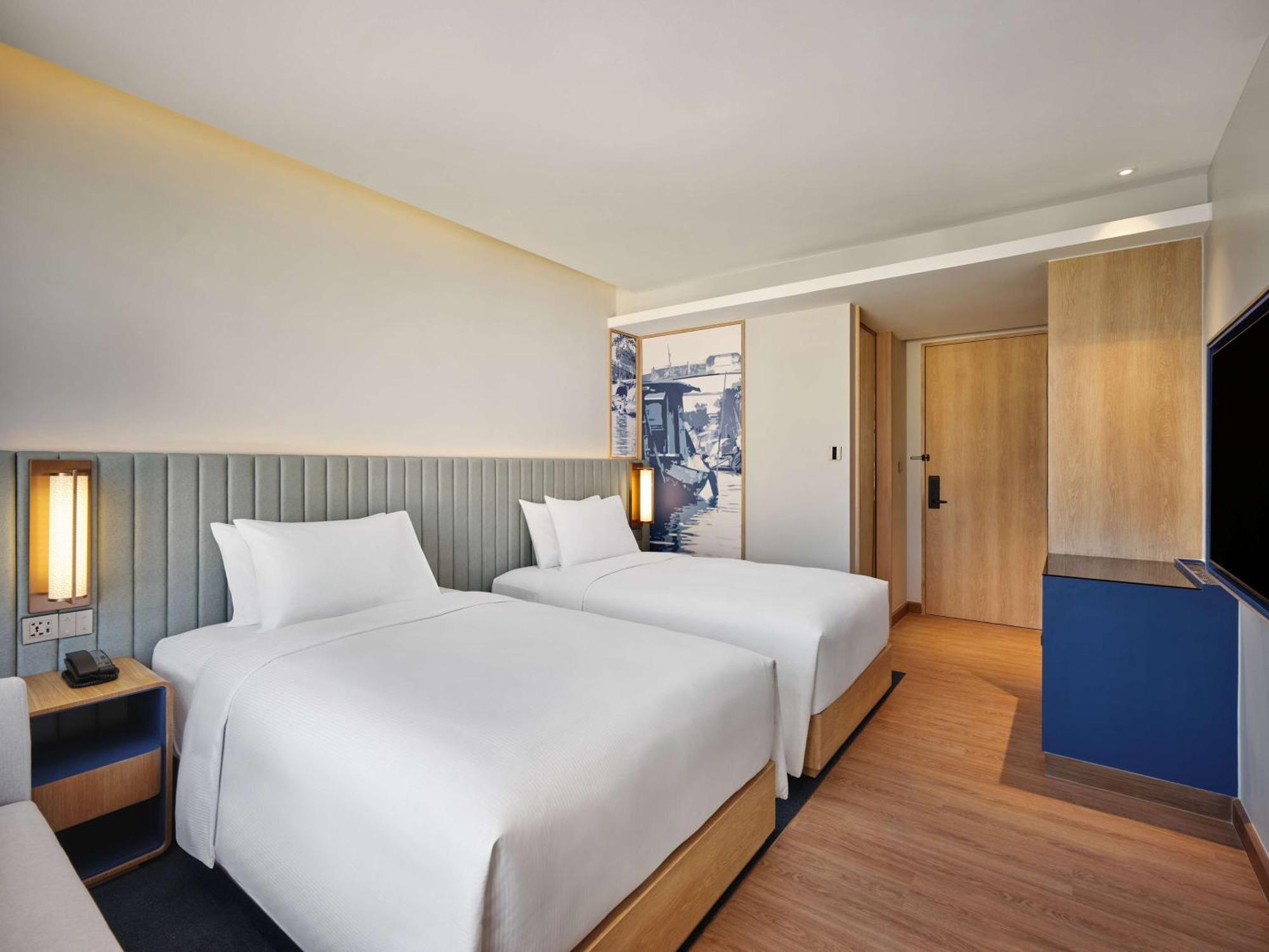 Hilton Garden Inn Bangkok Riverside エクステリア 写真