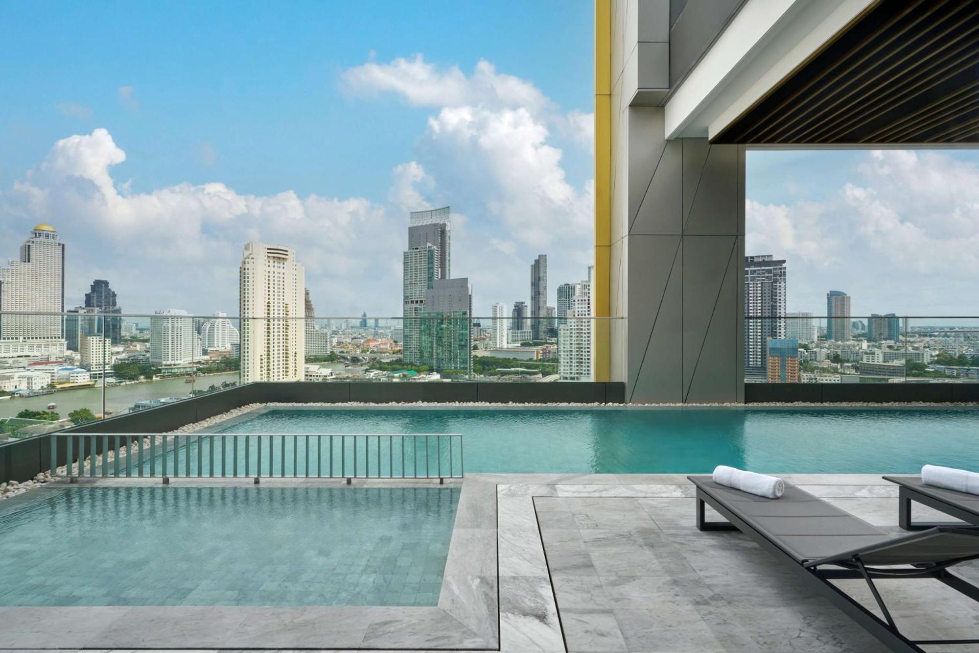 Hilton Garden Inn Bangkok Riverside エクステリア 写真