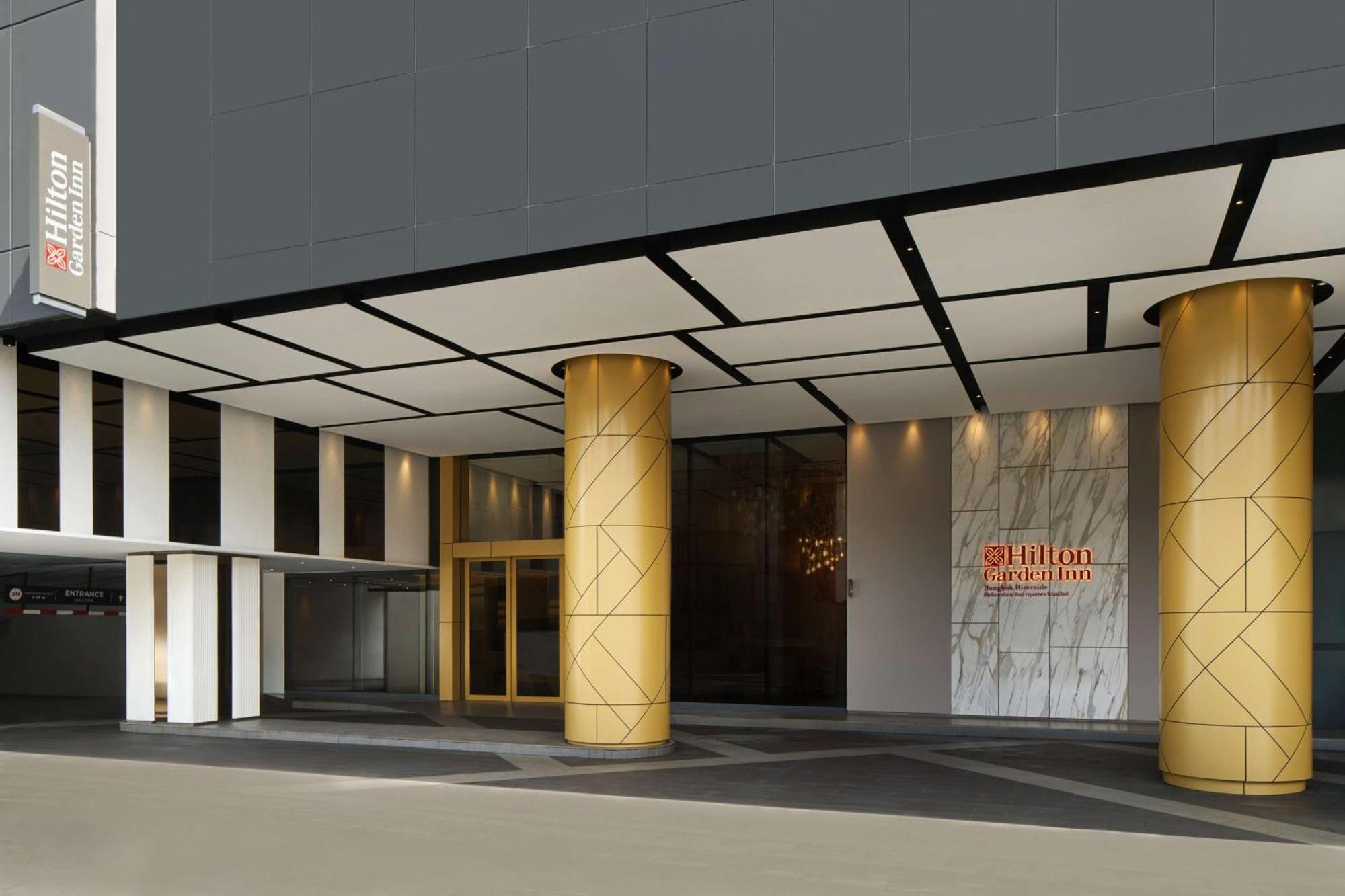 Hilton Garden Inn Bangkok Riverside エクステリア 写真